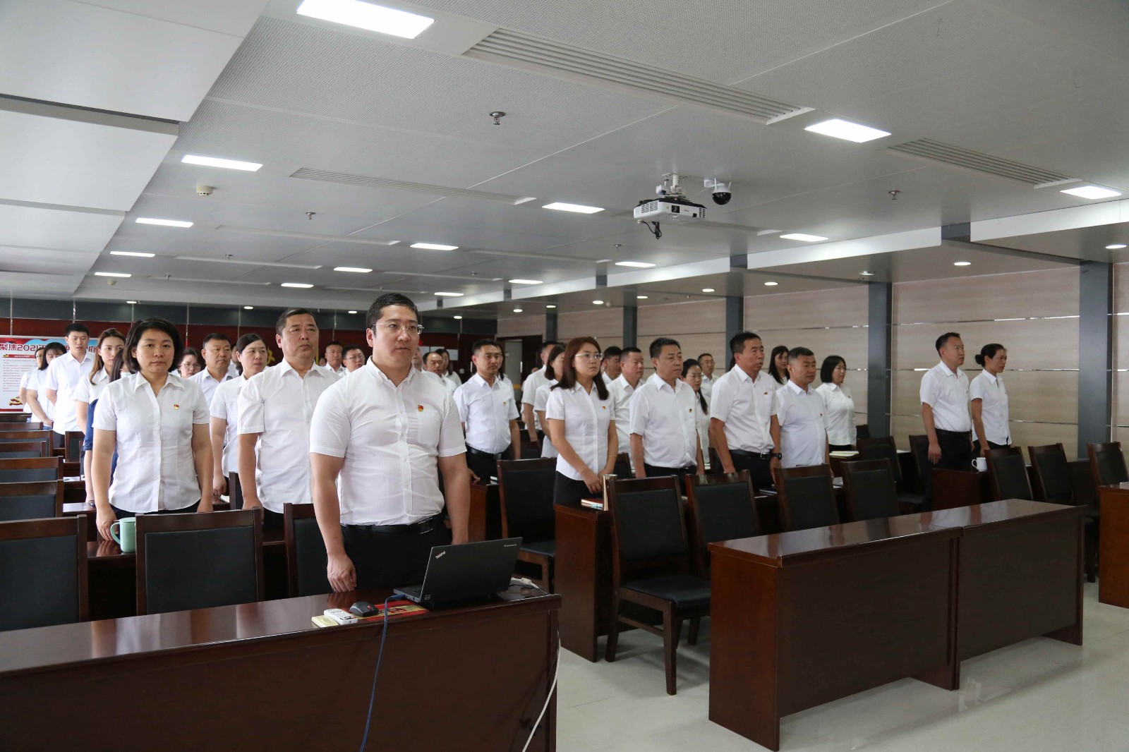 平博pinnacle体育平台党委召开中共平博pinnacle体育平台委员会换届选举党员大会图02.JPG