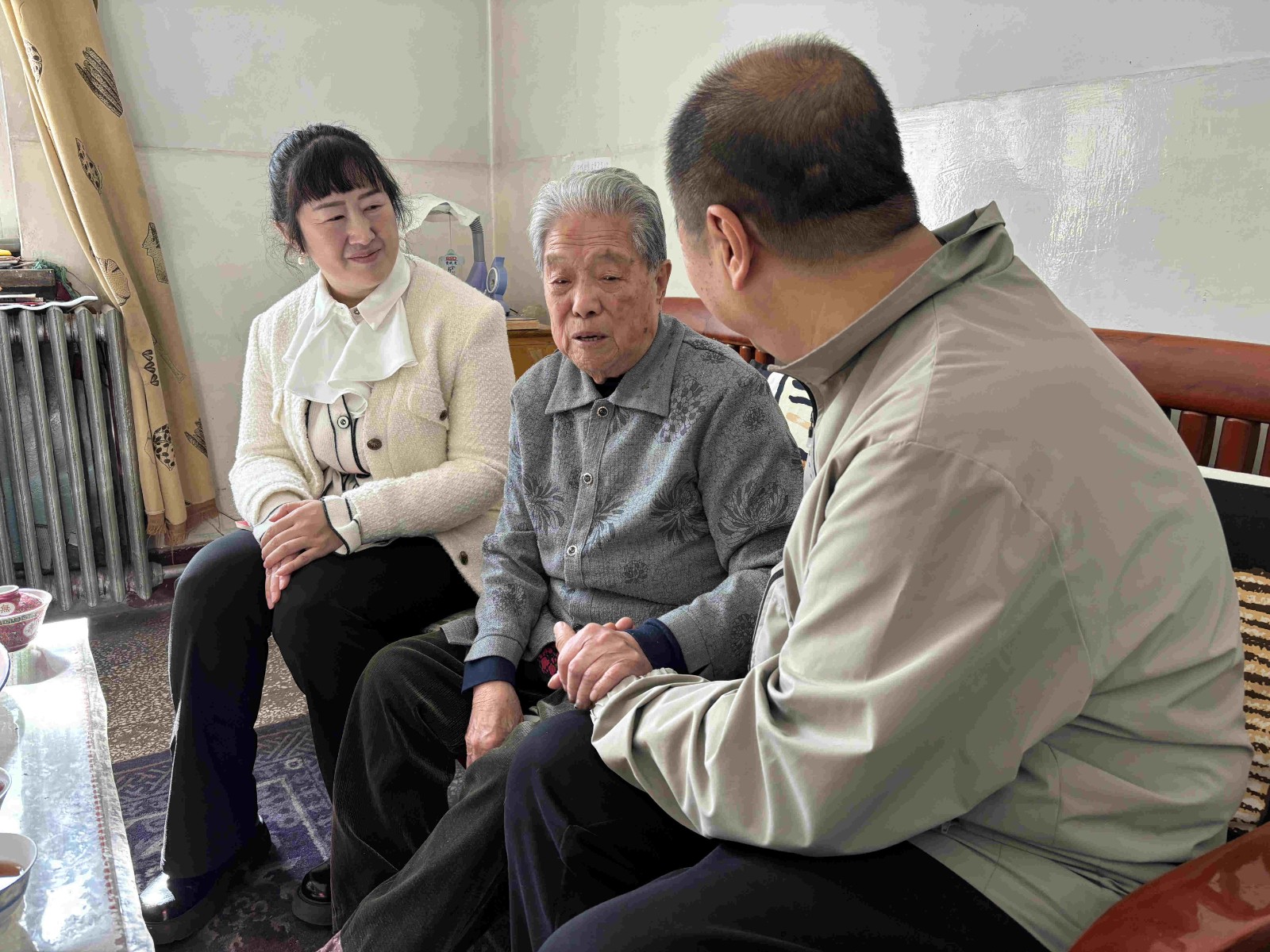 金昕主题党日活动01.jpg